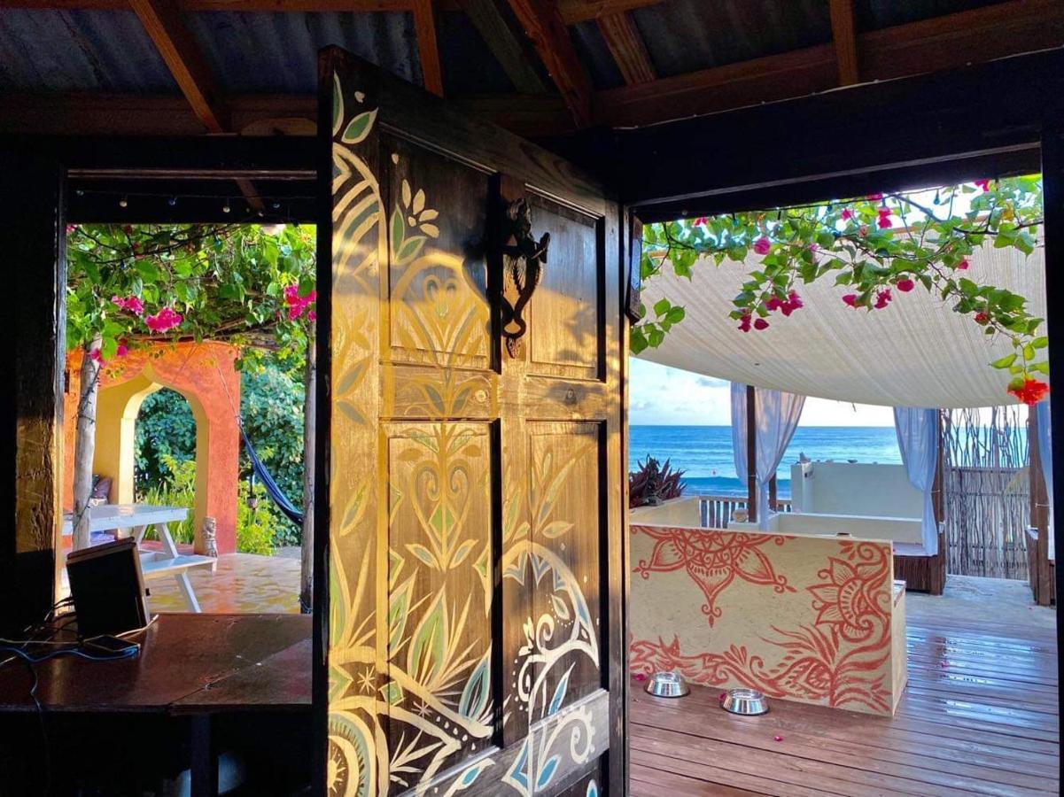 Katamah Beachfront Guesthouse 特雷热比奇 外观 照片