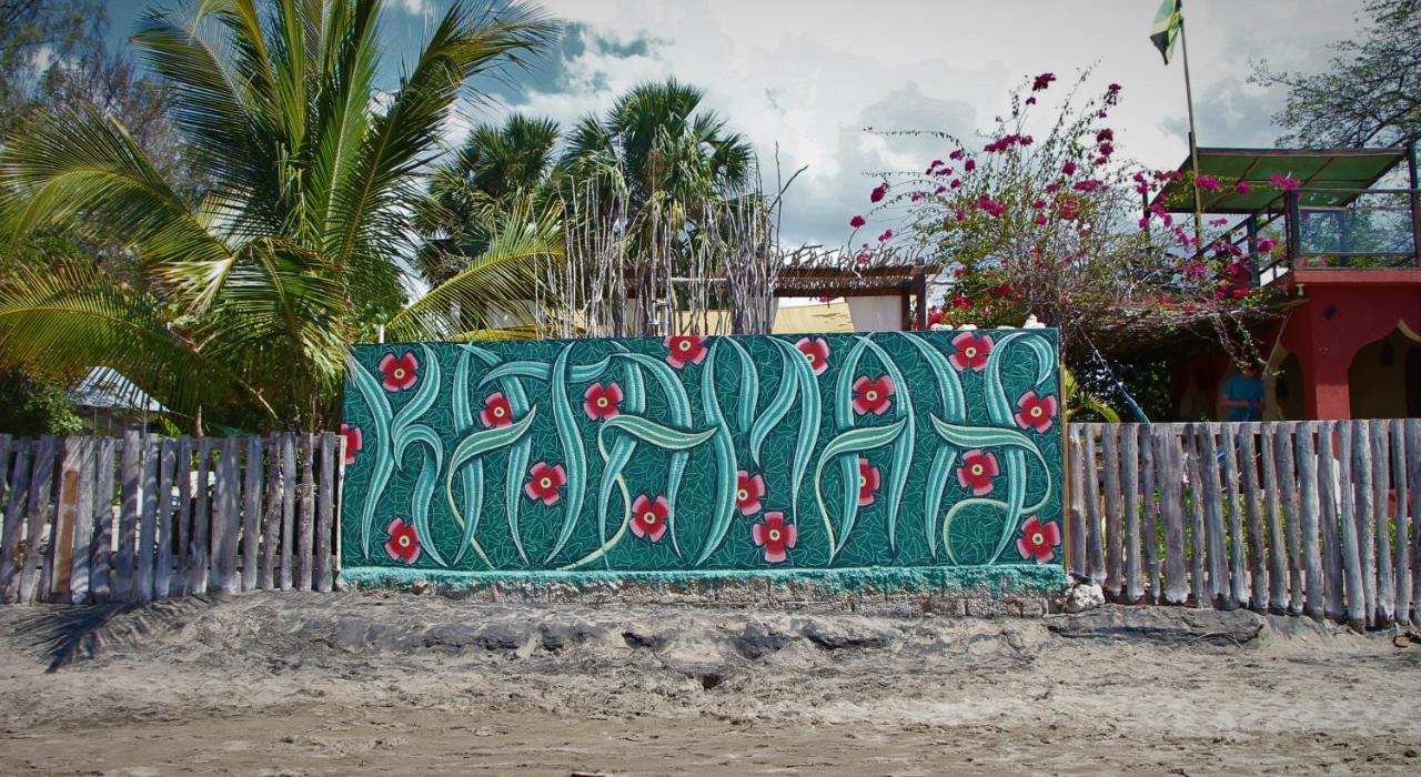 Katamah Beachfront Guesthouse 特雷热比奇 外观 照片